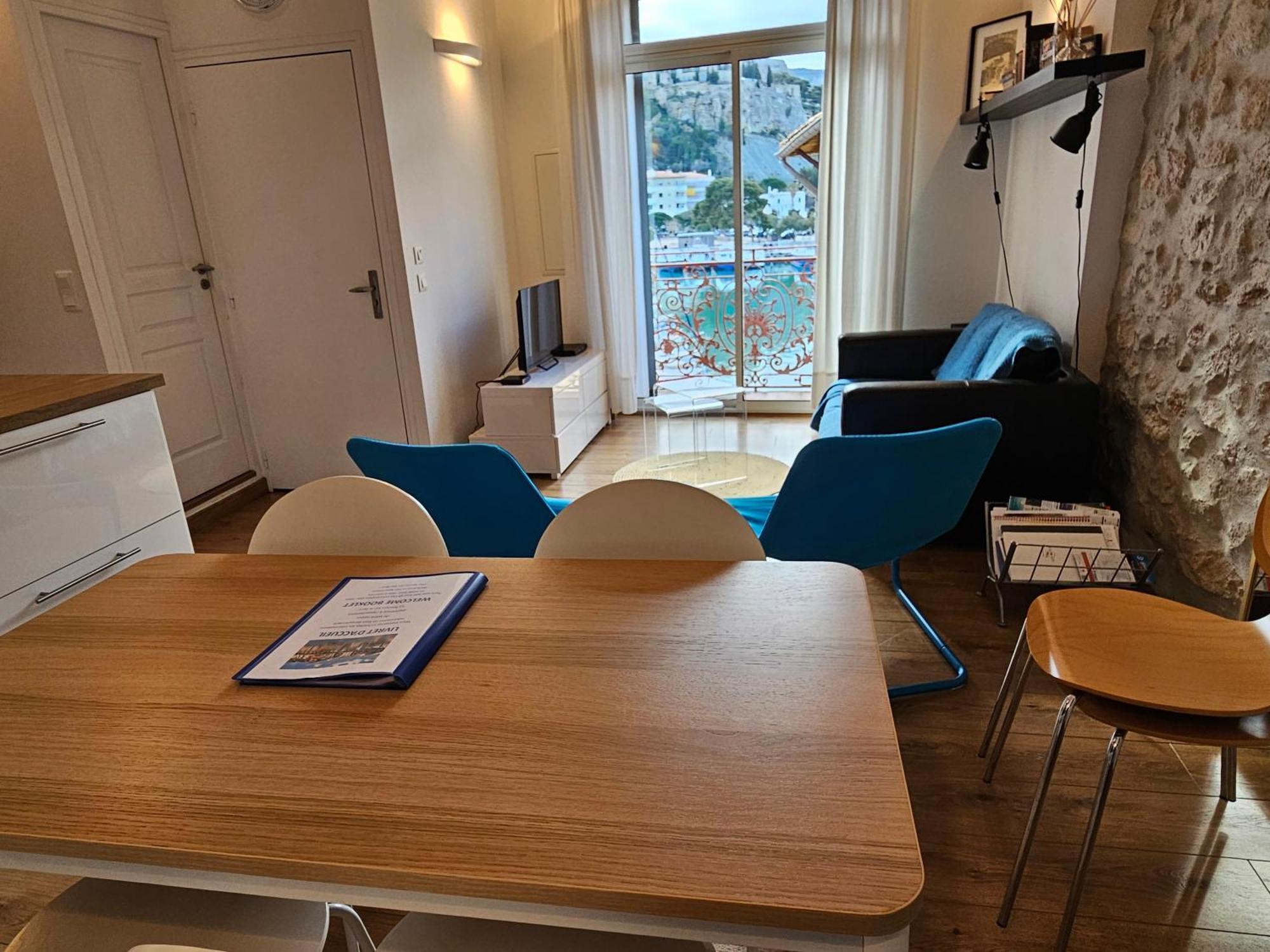 Apartment La Maison Sur Le Port 4 Pers Vue Cassis